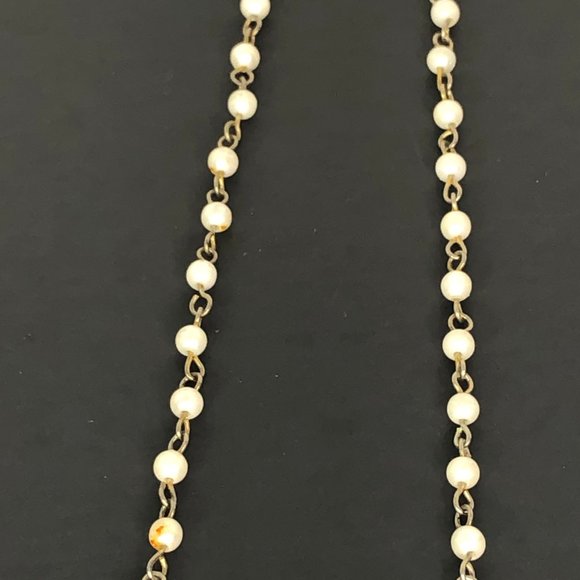 Vintage Sweater Guard Faux Pearls - Picture 4 of 6